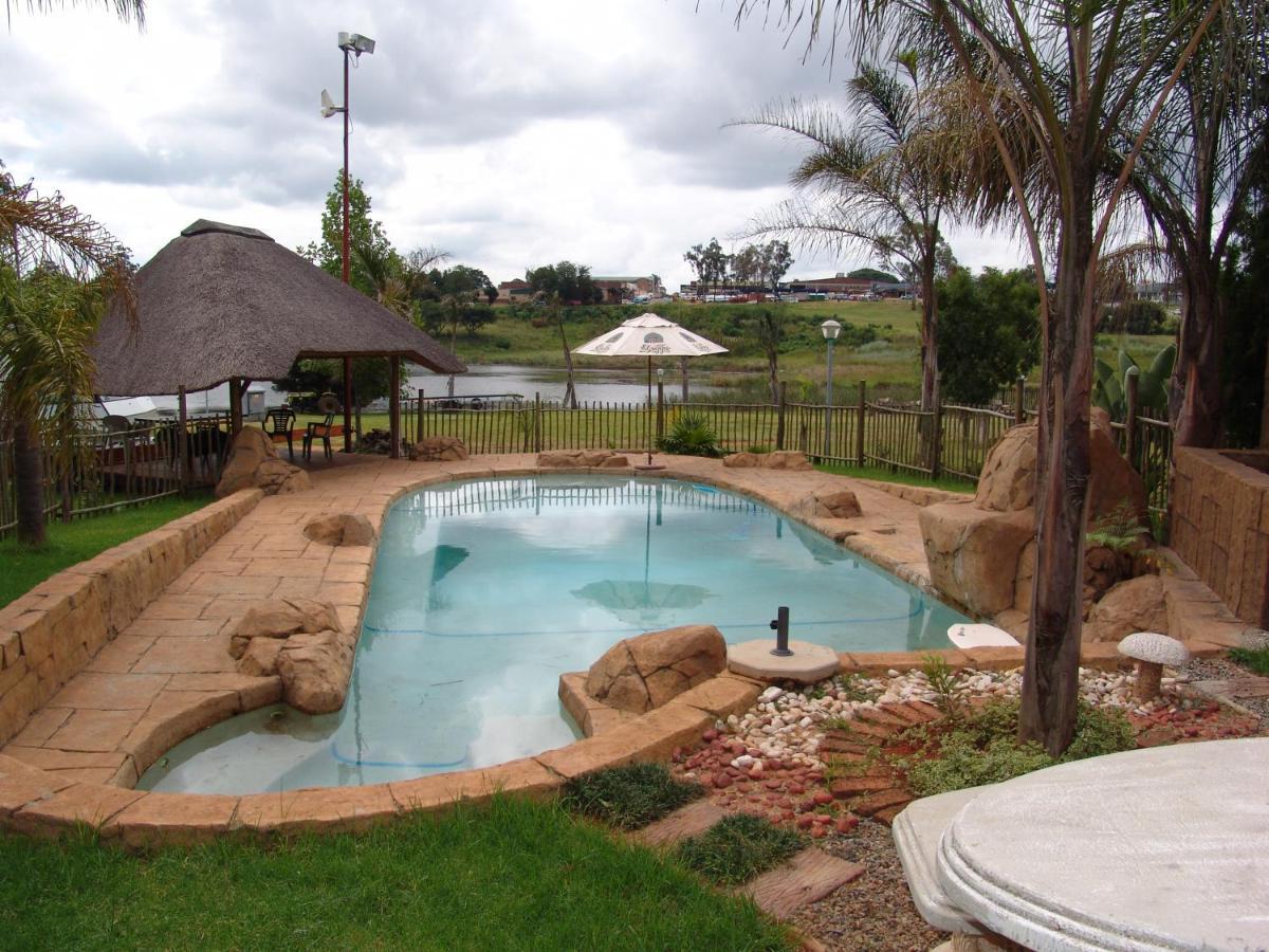 Waterside Lodge Cc Piet Retief Zewnętrze zdjęcie