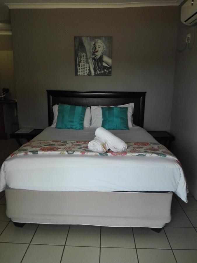 Waterside Lodge Cc Piet Retief Zewnętrze zdjęcie